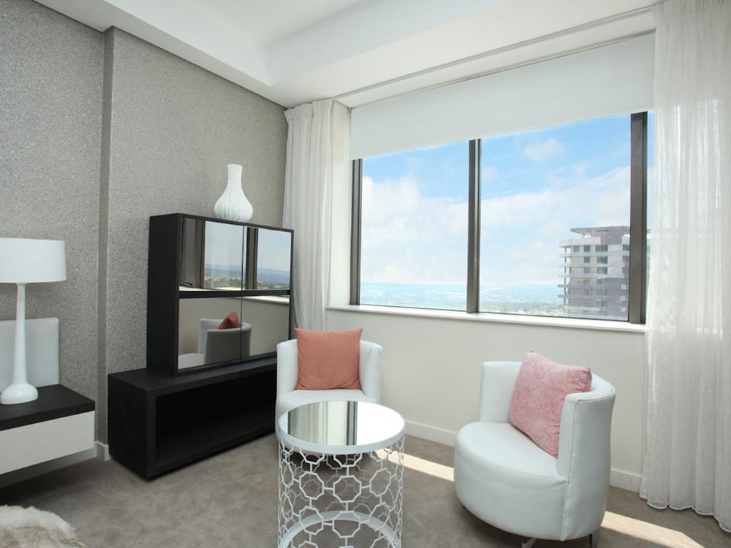 Luxurious Sandton Skye Apartment Eksteriør bilde